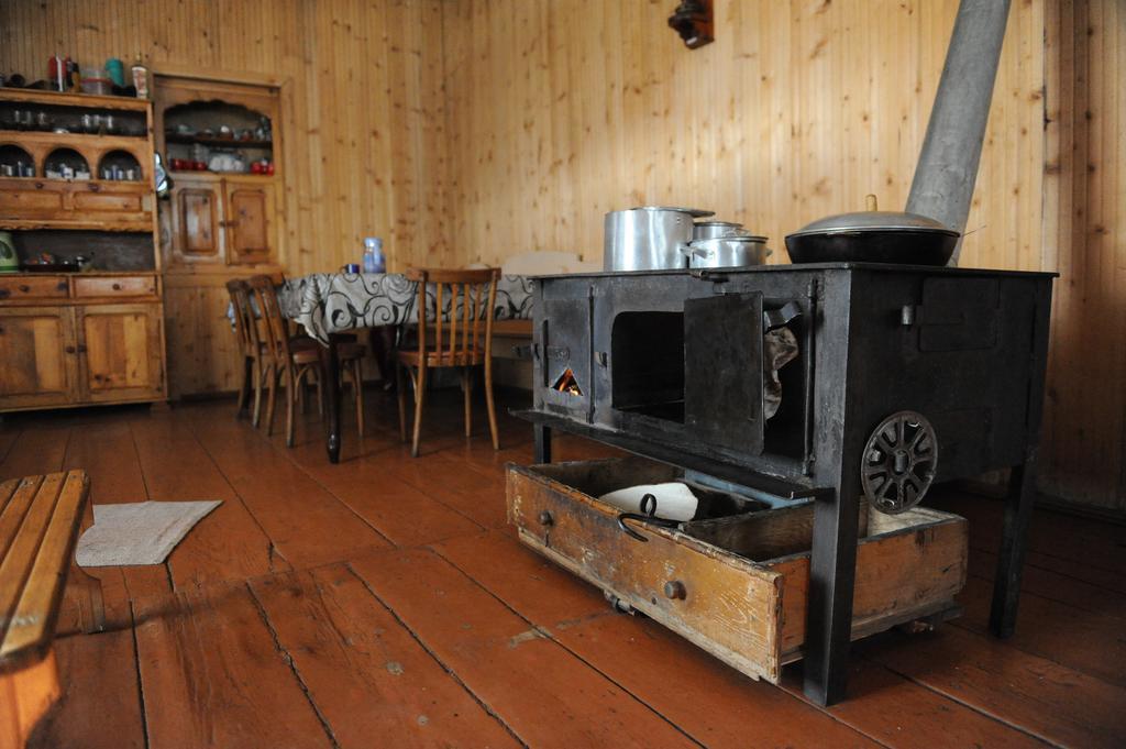 Guest House Murkvam Tvebishi Habitación foto
